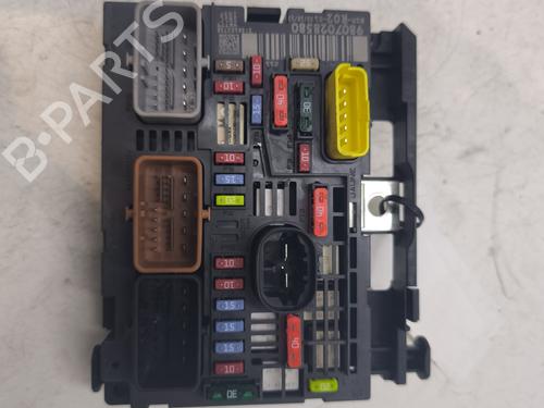 Used Fuse box PEUGEOT 5008 (0U_, 0E_) 1.6 16V (120 hp) 27238301