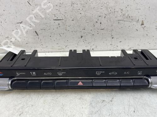 Used Climate control MERCEDES-BENZ A-CLASS (W177) A 250 4-matic (177.047) (224 hp) 27403901