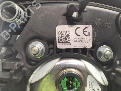 driver-airbag-renault-megane-iv-hatchback-b9amn_-2015-23830605 main image