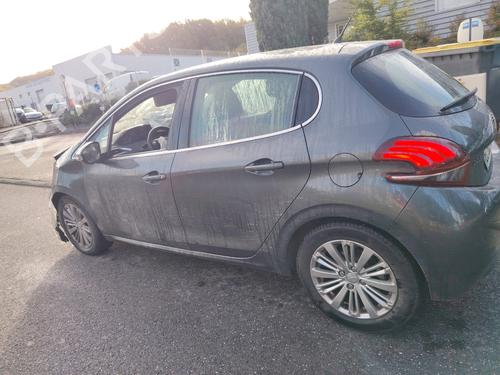 Rear fog light PEUGEOT 208 I (CA_, CC_) 1.6 HDi / BlueHDi 75 | BP32209788C37 