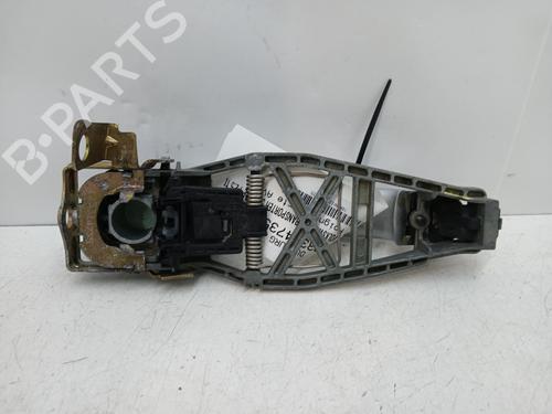 Used Front right exterior door handle Front right exterior door handle VW TRANSPORTER T5 Bus (7HB, 7HJ, 7EB, 7EJ) 2.5 TDI (130 hp) 33448494 33448494