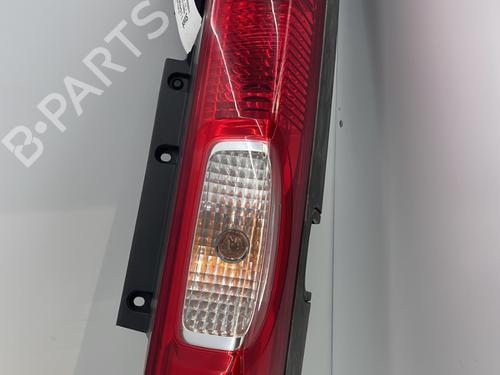 Used Right taillight RENAULT TRAFIC II Van (FL) 2.0 dCi 115 (FL01, FL0U, FL00, FL0H, FL0M) (114 hp) 31636894