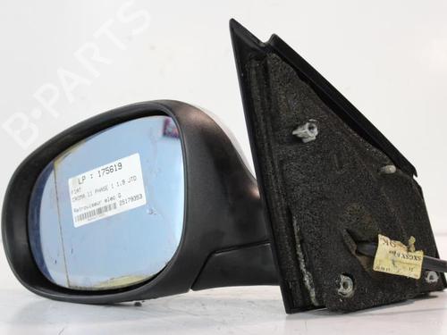 Used Left mirror FIAT CROMA (194_) 1.9 D Multijet (194AXC1B, 194AXC12) (150 hp) 22813192