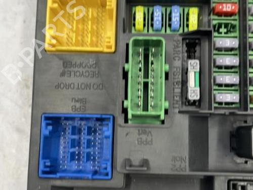 Used Fuse box Fuse box CITROËN C4 II (NC_) 1.6 HDi 90 (92 hp) 22832235 22832235