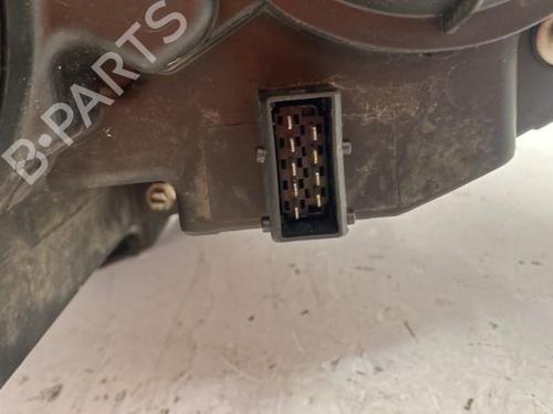 Used Right headlight PEUGEOT 807 (EB_) 2.2 HDi (128 hp) 22839038