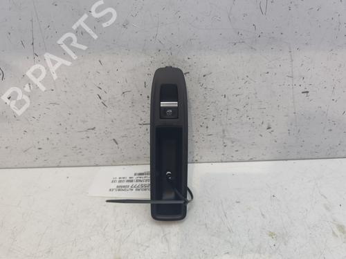 Used Right rear window switch Right rear window switch RENAULT CLIO III Grandtour (KR0/1_) 1.5 dCi (KR0F) (86 hp) 27619036 27619036