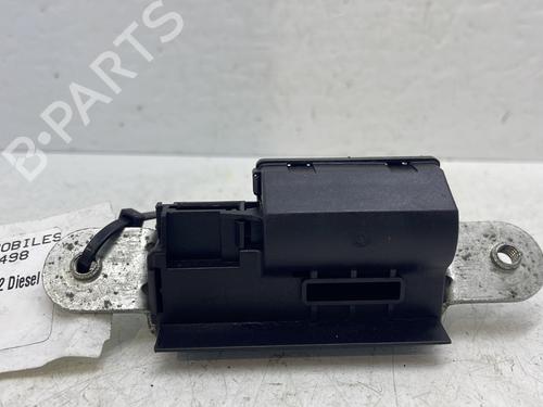 Used Tailgate lock Tailgate lock OPEL CORSA D (S07) 1.3 CDTI (L08, L68) (75 hp) 31582243 31582243
