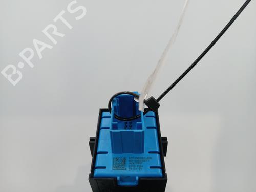 Used Switch Switch PEUGEOT 5008 II (MC_, MJ_, MR_, M4_) 2.0 BlueHDi 150 (MJAHXW, MJAHXH, MJAHXN, MJAHXV, MJAHXG) (150 hp) 32747137 32747137