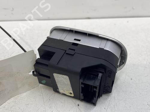 Used Left front window switch Left front window switch PEUGEOT 206 Hatchback (2A/C) [1998-2012] 29261090 29261090