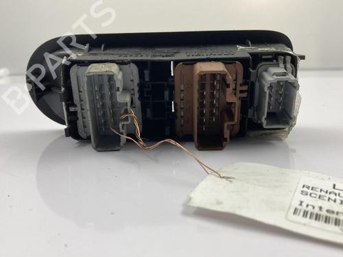 Used Switch RENAULT SCÉNIC II (JM0/1_) 1.5 dCi (JM1E, JM16) (106 hp) 22818350