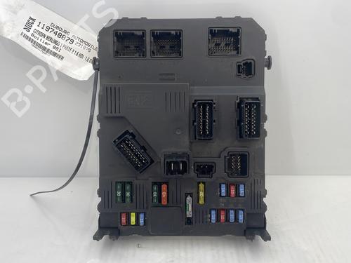 Caixa de fusíveis CITROËN BERLINGO / BERLINGO FIRST Box Body/MPV (M_) 1.6 HDI 75 (MB9HW) (75 hp) 31966025