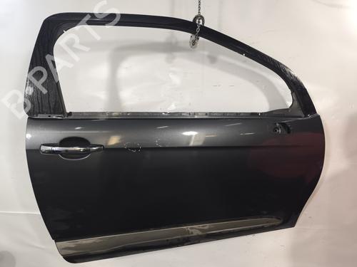 Używane Drzwi przednie prawe DS DS 3 (SA_) 1.2 VTi 82 (SAHMZ6) (82 hp) 29491858