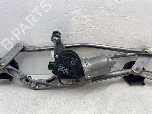 Motor limpa vidros frontal TOYOTA AURIS (_E18_) 1.8 Hybrid (ZWE186_, ZWE186R) (136 hp) 31697077