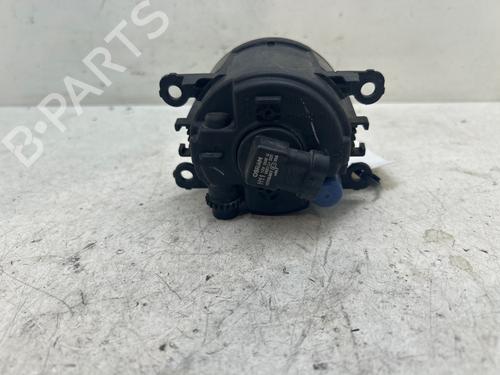 right-front-fog-light-renault-megane-iii-hatchback-bz01_-b3_-2008-37661126 main image