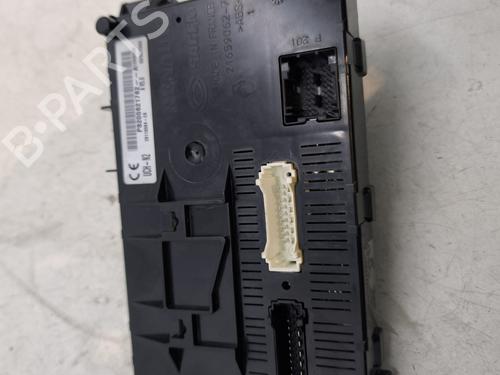 Used Fuse box RENAULT CLIO II (BB_, CB_) 1.5 dCi (B/C2J) (68 hp) 29834430