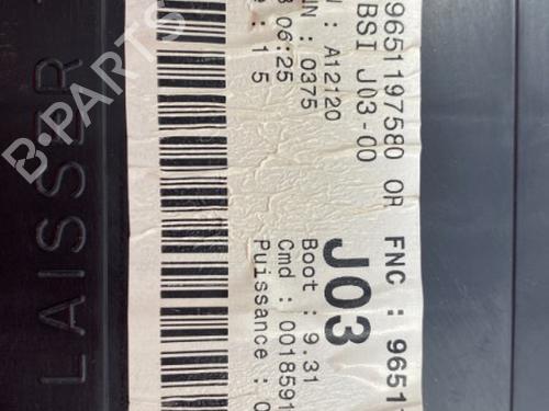 Fuse box PEUGEOT 307 Break (3E) 2.0 HDI 110 | BP22844672E1 