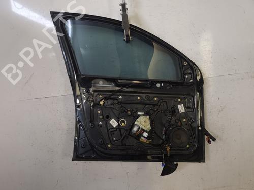 Used Left front door Left front door 32205058 32205058