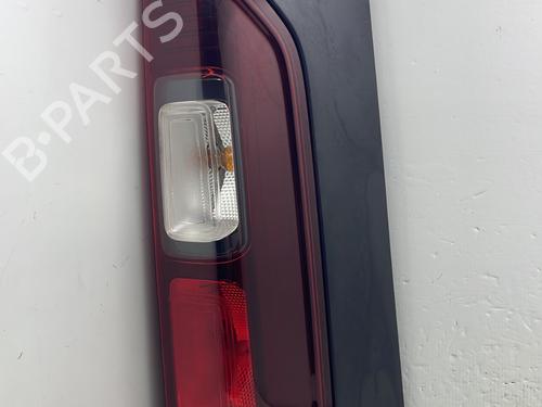 Used Right taillight RENAULT TRAFIC III Van (FG_) 2.0 dCi 120 (FGMN) (120 hp) 31795380