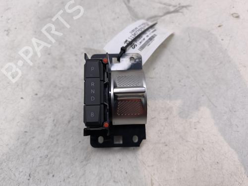 Used Gear lever OPEL CORSA F (P2JO) CORSA-e (68) (136 hp) 29833903