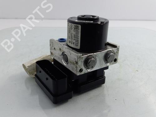 Used ABS pump ABS pump RENAULT MEGANE III Hatchback (BZ0/1_, B3_) 1.6 16V Hi-Flex (BZ03) (110 hp) 22815404 22815404