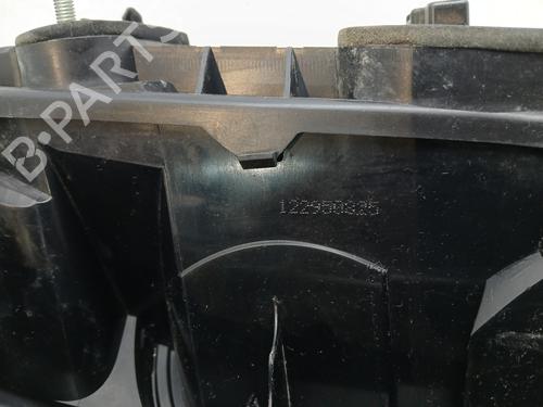 left-taillight-dacia-duster-hs_-2010-2011-2012-2013-2014-2015-2016-2017-2018-34500230 main image