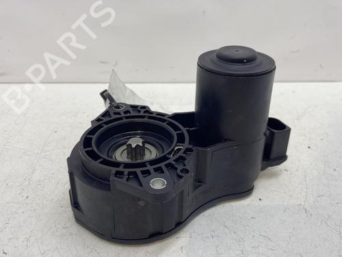 Electric handbrake PEUGEOT EXPERT Van (V_) 2.0 BlueHDi 180 | BP29438793E5 
