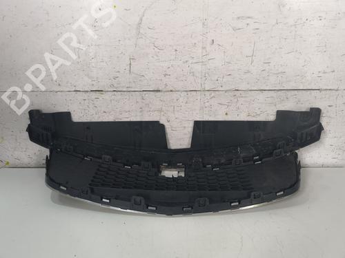 Used Grille Grille CHEVROLET CRUZE Hatchback (J305) 1.6 (124 hp) 27725570 27725570