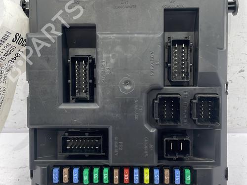 Used Fuse box Fuse box 25204836 25204836