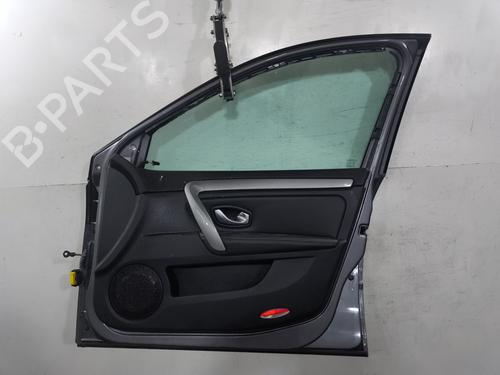 Used Right front door Right front door 38326243 38326243