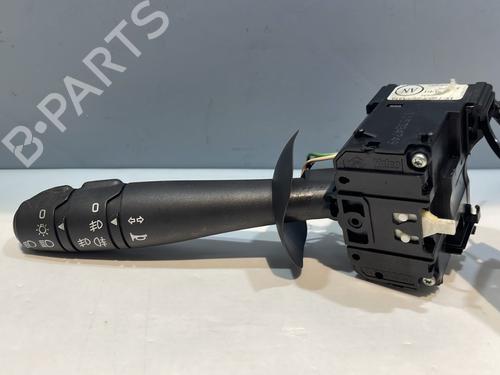 Used Switch RENAULT TWINGO II (CN0_) 1.2 16V (CN0K, CN0V, CN0A) (76 hp) 30379068