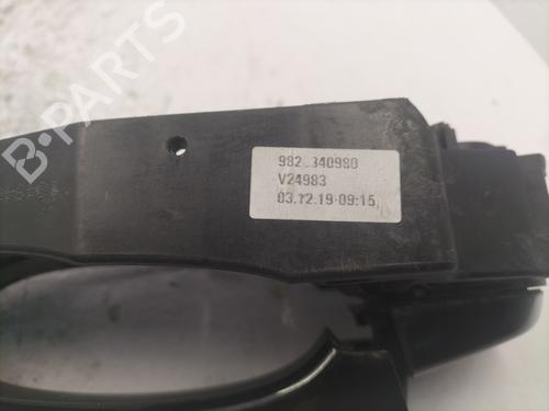 Front right exterior door handle PEUGEOT 5008 II (MC_, MJ_, MR_, M4_) 1.5 BlueHDi 130 (MCYHZJ, MCYHZR, MCYHZX) | BP25280464C129 