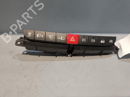Used Warning switch FIAT 500L (351_, 352_) 1.6 D Multijet (199LYD1B) (105 hp) 29314738