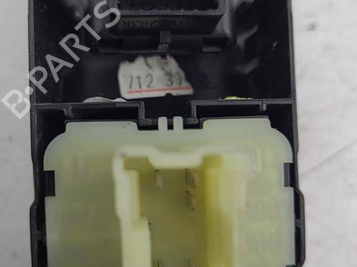 Used Left front window switch Left front window switch RENAULT CLIO IV (BH_) 1.5 dCi 90 (90 hp) 22823652 22823652