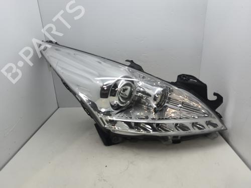 Used Right headlight PEUGEOT 3008 I MPV (0U_) 2.0 HDi Hybrid4 (0URHCA) (200 hp) 31823607