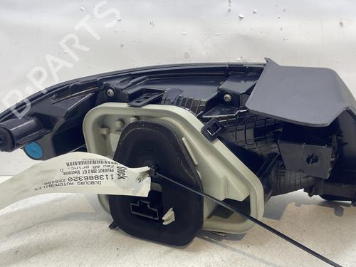 Right taillight PEUGEOT 208 II (UB_, UP_, UW_, UJ_) e-208 | BP29894105C35