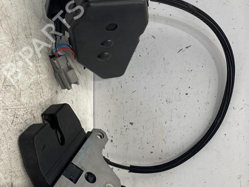Used Tailgate lock LAND ROVER RANGE ROVER EVOQUE (L538) 2.2 D 4x4 (150 hp) 23830124