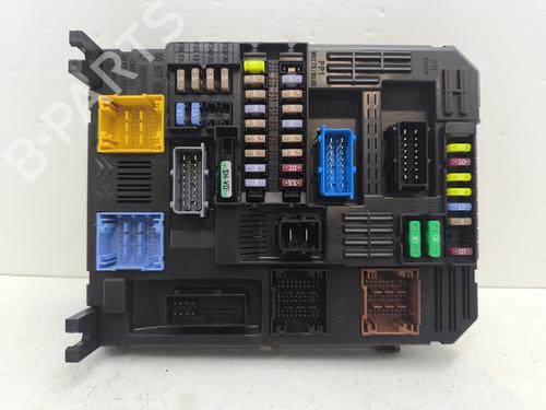 Used Fuse box CITROËN C5 AIRCROSS (A_) 1.5 BlueHDi 130 (ACYHZJ, ACYHZR) (131 hp) 30379090