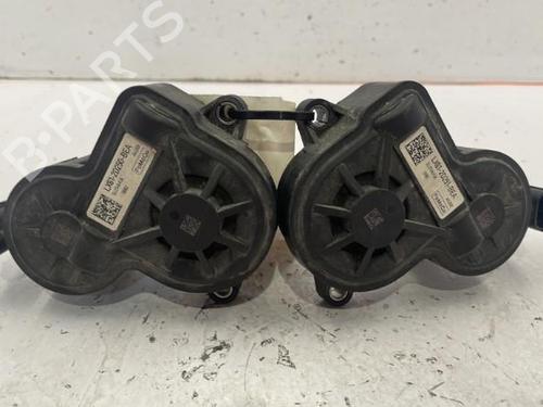 Used Electric handbrake Electric handbrake FORD FOCUS IV (HN) 1.0 EcoBoost (125 hp) 22840375 22840375