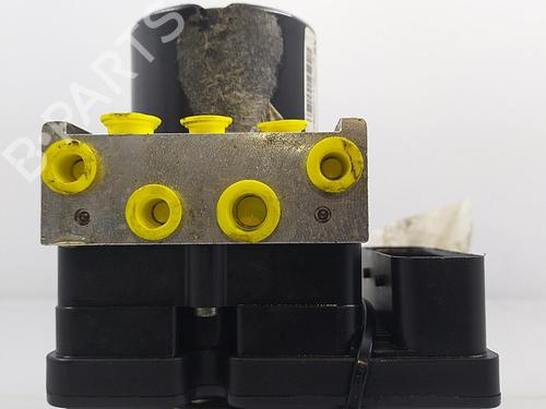 Used ABS pump RENAULT MEGANE III Hatchback (BZ0/1_, B3_) 1.5 dCi (BZ0C) (90 hp) 22820802
