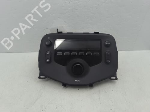 Used Radio PEUGEOT 108 1.0 VTi (69 hp) 32322340