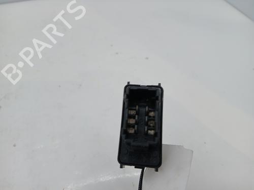 Høyre Foran elrute bryter Høyre Foran elrute bryter CITROËN DS3 (SA_) 1.2 VTi 82 (82 hp) 35886654 35886654