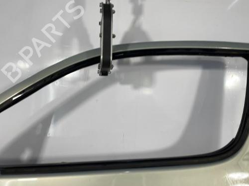 Used Left front door Left front door 22831381 22831381