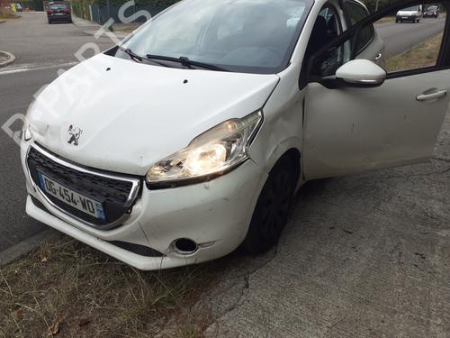 Brugte PEUGEOT 208 I (CA_, CC_) 1.6 HDi (92 hp) 3926895