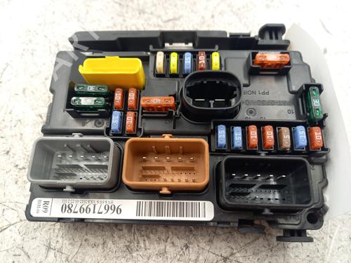 Fuse box CITROËN C3 II (SC_) 1.4 HDi 70 (SC8HZC, SC8HR0, SC8HP4) | BP24468931E1 - Image 3