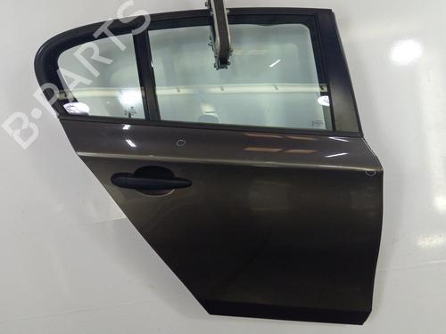 Dør højre bagtil Dør højre bagtil BMW 1 (E87) 118 d (122 hp) 22816271 22816271