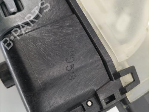 front-left-lock-citroen-c4-cactus-2014-30928991 main image