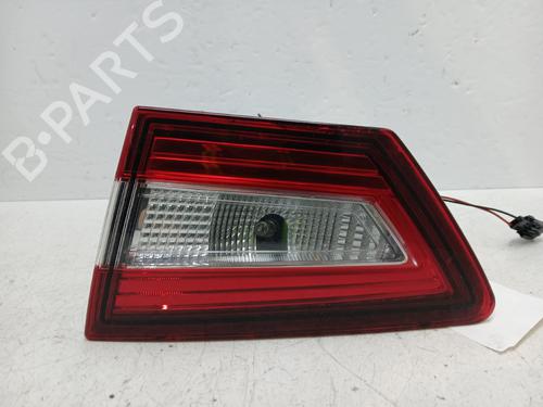 Højre baklys, luke Højre baklys, luke RENAULT CLIO IV (BH_) 0.9 TCe 90 (BHNF, BHMA, BHMH, BHJK, BHJR) (90 hp) 36399448 36399448