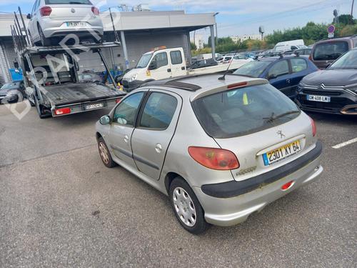 Fuse box PEUGEOT 206 Hatchback (2A/C) 1.4 HDi eco 70 | BP22837891E1 