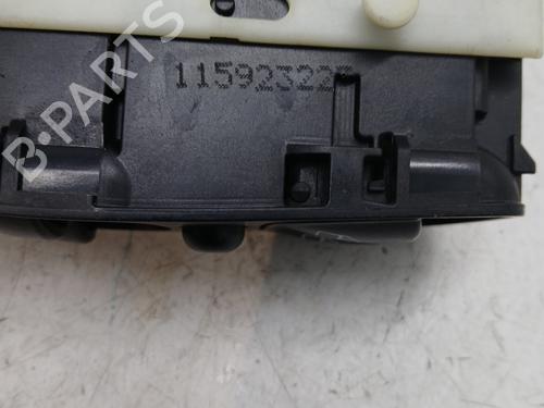 Used Left front window switch Left front window switch MERCEDES-BENZ C-CLASS (W203) C 270 CDI (203.016) (170 hp) 31581336 31581336