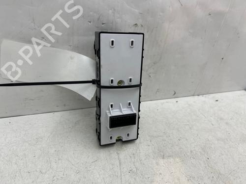 left-front-window-switch-kia-stonic-yb-2017-35936913 main image